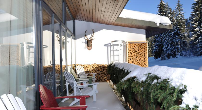 Saanewald Lodge Saanenmöser Exterior foto
